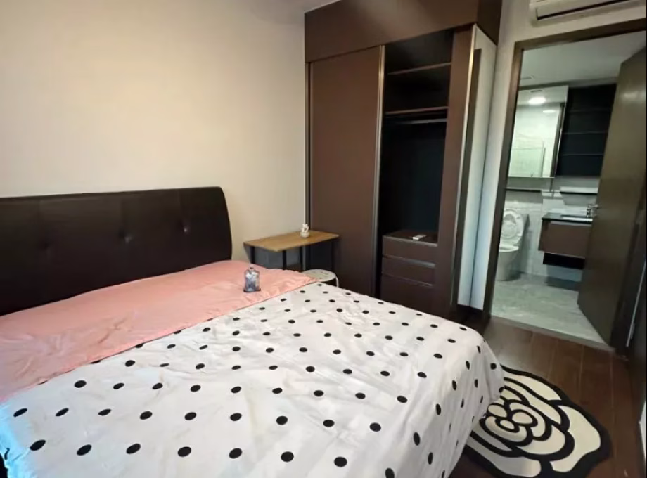 单间出租 • 蔡厝港 •  Normanton Park • S$2550 • 住宅公寓 • 主人房 照片