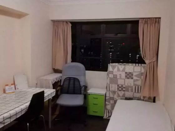 单间出租 • 金文泰 • 26C Jalan Membina • S$1700 • 4房(3臥室) • 主人房 照片