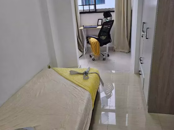 单间出租 • 登加 •  Kim Sia Court • S$1400 • 住宅公寓 • 普通房 照片