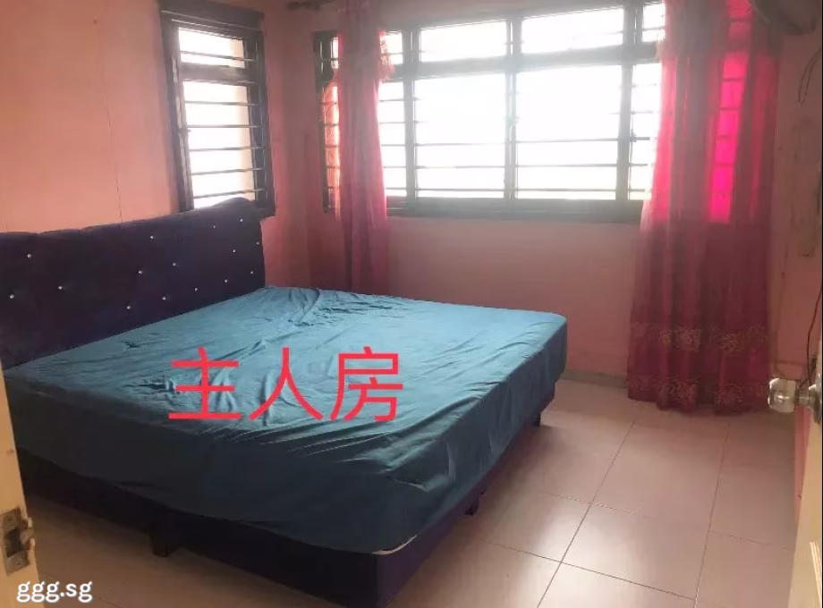 单间出租 • 芽笼 • 687C Choa Chu Kang Drive • S$1300 • 4房(3臥室) • 主人房 照片