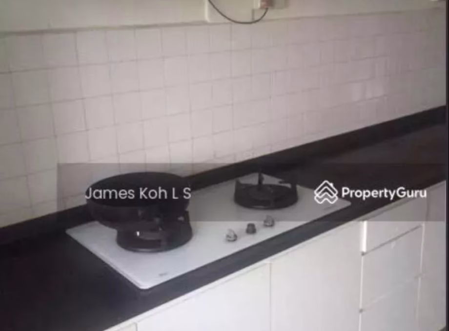 整套出租 • 武吉班让 • 702 West Coast Road • S$3300 • 3房(2臥室) • 751ft² / 69m² 照片