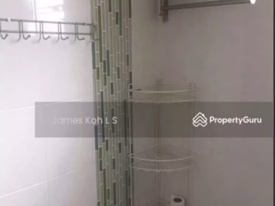 整套出租 • 武吉班让 • 702 West Coast Road • S$3300 • 3房(2臥室) • 751ft² / 69m² 照片
