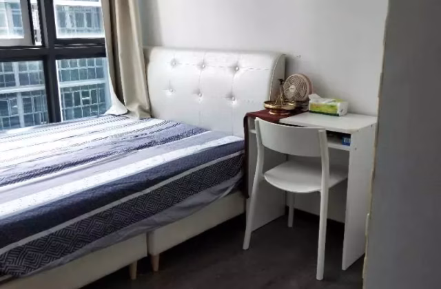 单间出租 • 梧槽 •  Symphony Suites • S$1000 • 住宅公寓 • 普通房