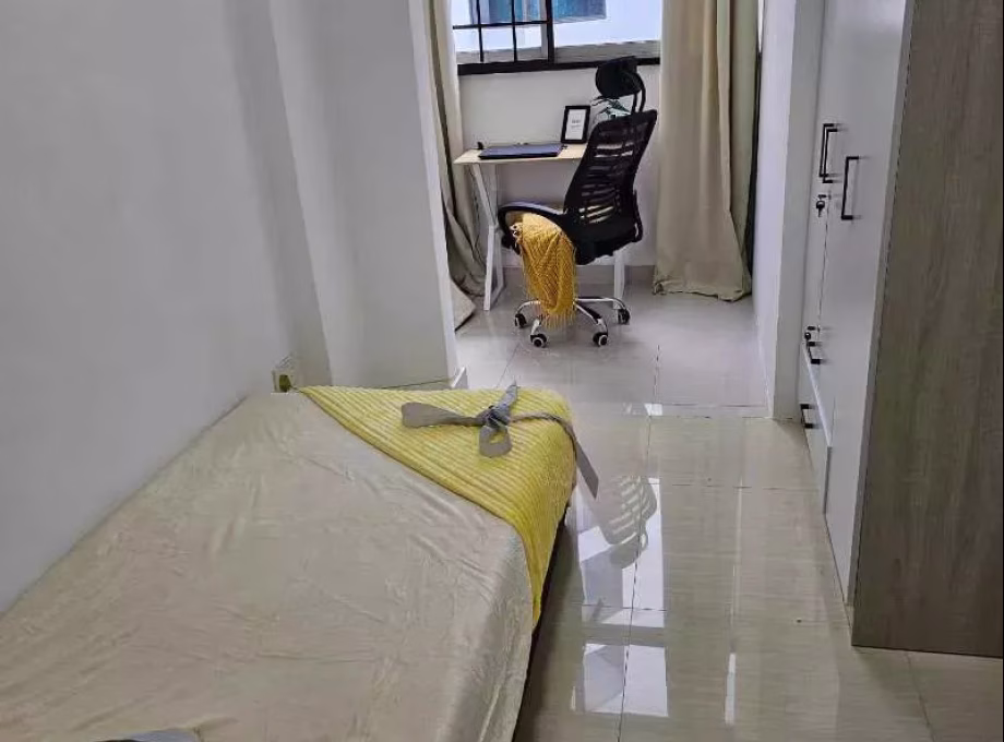 单间出租 • 登加 •  Kim Sia Court • S$1400 • 住宅公寓 • 普通房 照片