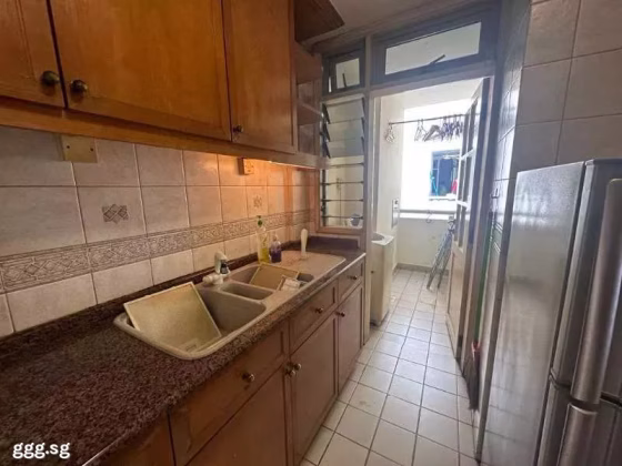 单间出租 • 诺维娜 •  Sherwood Condo • S$900 • 共管公寓 • 普通房 照片
