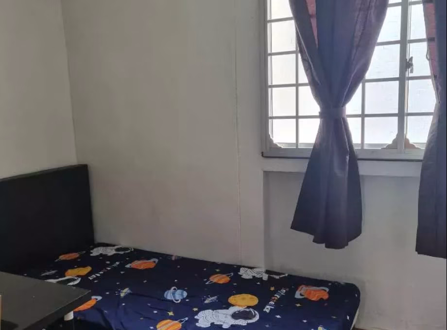 单间出租 • 新加坡河 • 506 Hougang Avenue 8 • S$750 • 4房(3臥室) • 床位出租 照片