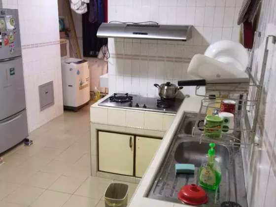 单间出租 • 欧南 • 40 Sims Drive • S$600000 • 4房(3臥室) • 普通房 照片