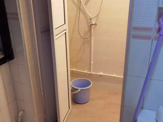 单间出租 • 欧南 • 40 Sims Drive • S$600000 • 4房(3臥室) • 普通房 照片