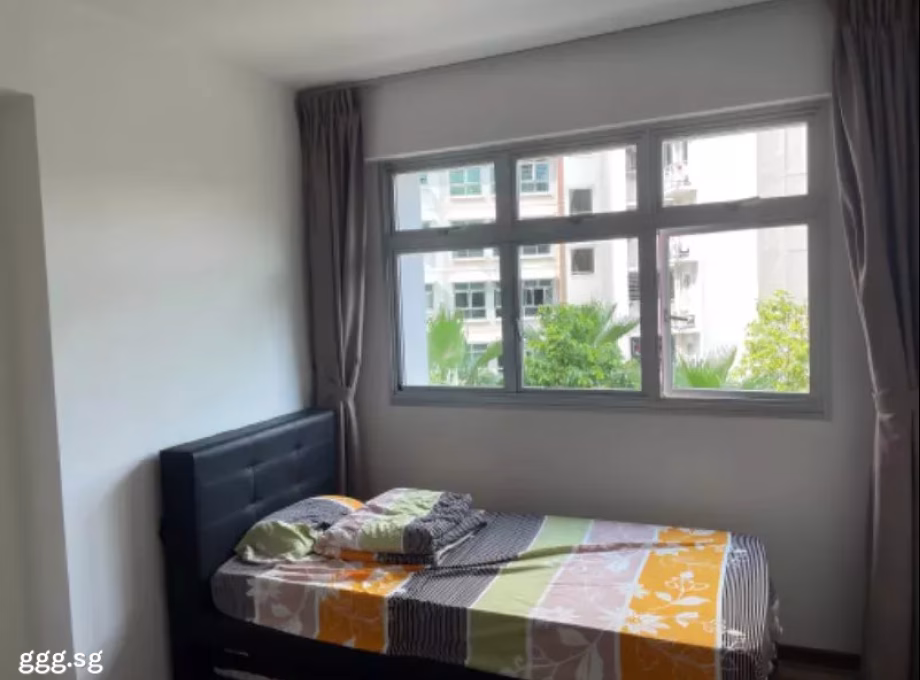 单间出租 • 梧槽 • 502 Yishun Street 51 • S$1000 • 3房(2臥室) • 普通房 照片
