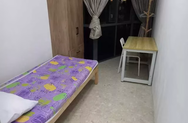 单间出租 • 林厝港 •  Summerdale • S$1050 • 住宅公寓 • 普通房