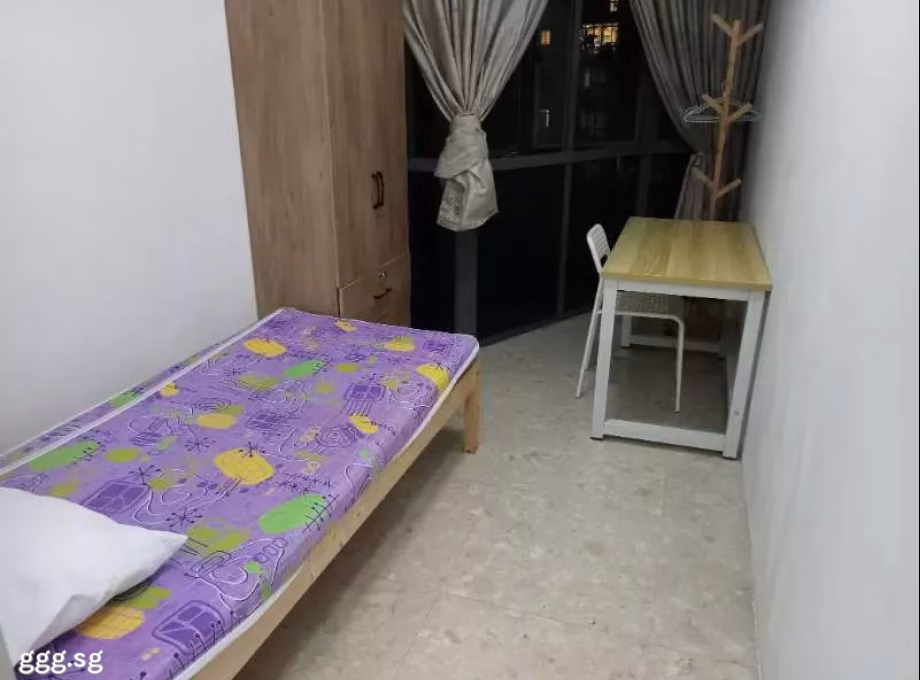 单间出租 • 林厝港 •  Summerdale • S$1050 • 住宅公寓 • 普通房 照片