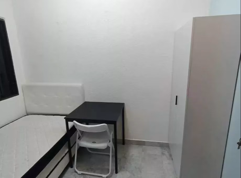 单间出租 • 欧南 • LORONG 8 GEYLANG (399130) • S$800 • 3房(2臥室) • 普通房 照片