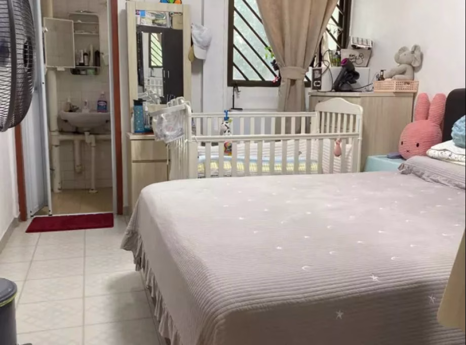 单间出租 • 乌节 • 564 Ang Mo Kio Avenue 3 • S$1500 • 3房(2臥室) • 主人房 照片
