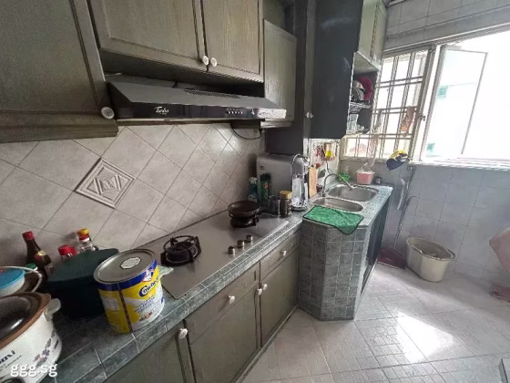 单间出租 • 梧槽 • 329 Yishun Ring Road • S$1050 • 4房(3臥室) • 普通房 照片