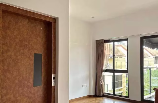 整套出租 • 诺维娜 •  Eleven @ Holland • S$11500 • 双拼别墅 • 3735ft² / 346m²