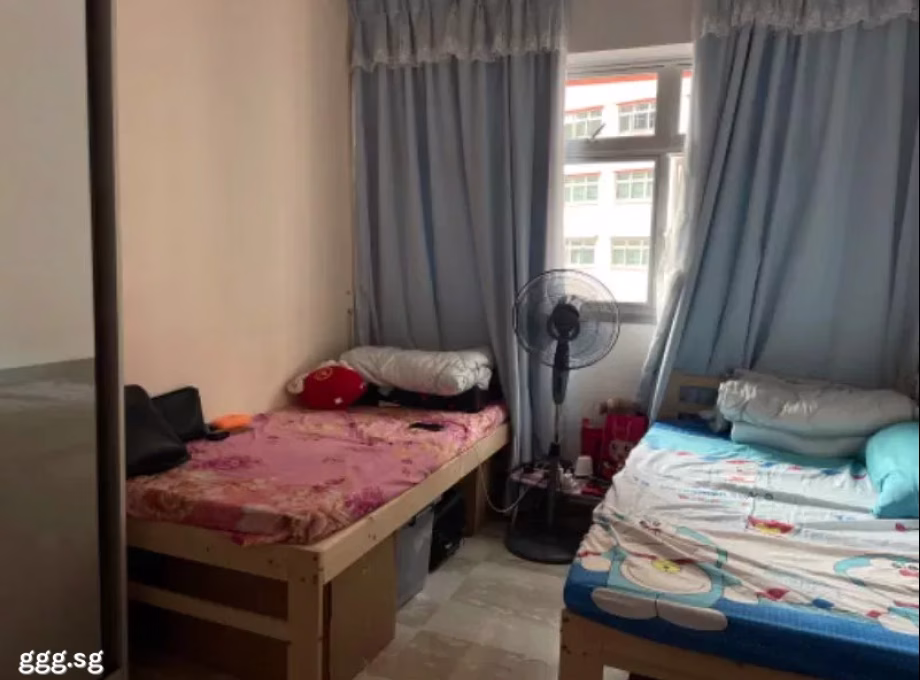 单间出租 • 武吉巴督 • 449A Bukit Batok West Avenue 9 • S$1000 • 4房(3臥室) • 普通房 照片
