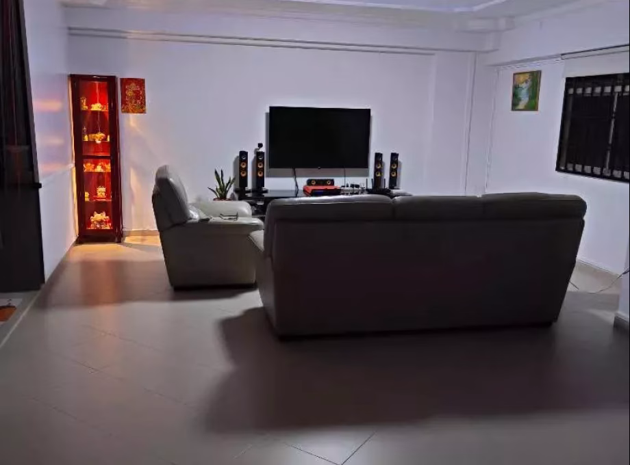 单间出租 • 西部集水区 • 347 Tampines Street 33 • S$500 • 3房(2臥室) • 床位出租 照片