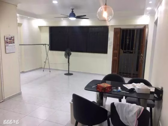 单间出租 • 林厝港 • 673B Jurong West Street 65 • S$400 • 4房(3臥室) • 佣人房 照片