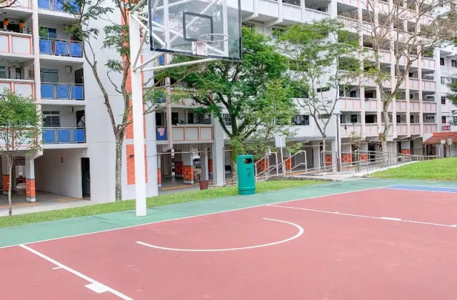 单间出租 • 武吉巴督 • 304 Bukit Batok Street 31 • S$1300 • 3房(2臥室) • 主人房