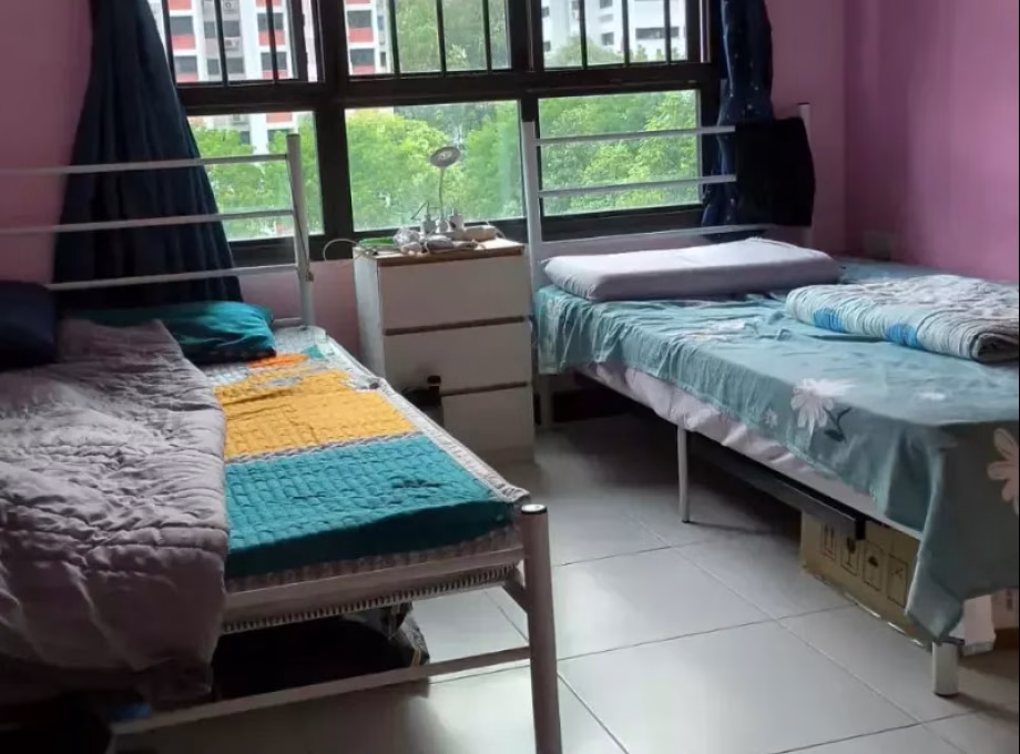 单间出租 • 林厝港 • 668B Jurong West Street 64 • S$550 • 4房(3臥室) • 普通房 照片