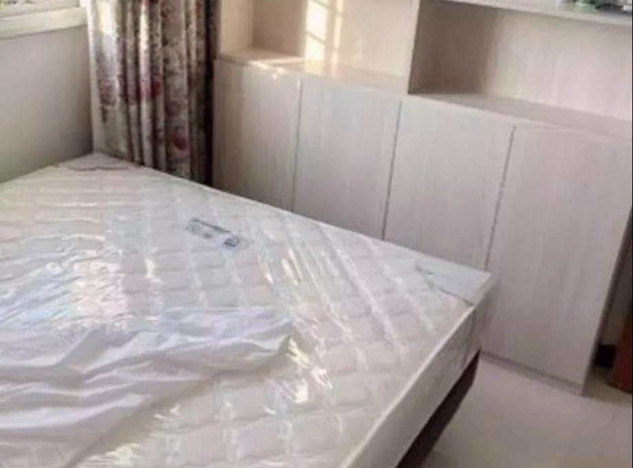 单间出租 • 林厝港 • 561A Jurong West Street 42 • S$900 • 3房(2臥室) • 普通房 照片