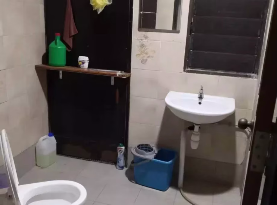 单间出租 • 纽顿 •  D'mira • S$1100 • 住宅公寓 • 普通房 照片
