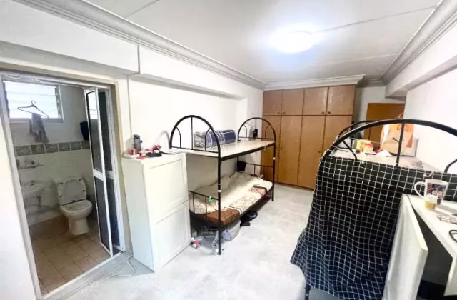 单间出租 • 宏茂桥 • 557 Pasir Ris Street 51 • S$500 • 4房(3臥室) • 床位出租