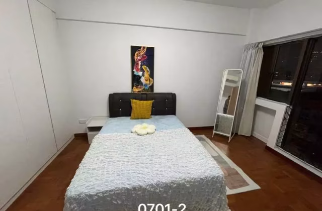 单间出租 • 勿洛 •  The Beaumont • S$1700 • 共管公寓 • 普通房