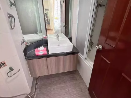 单间出租 • 红山 •  Maysprings • S$1650 • 住宅公寓 • 佣人房 照片