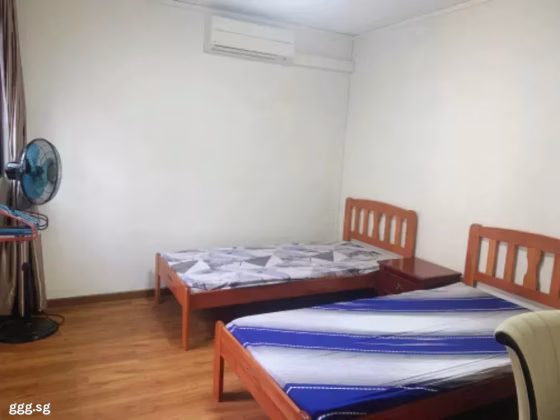单间出租 • 武吉班让 • 308 Clementi Avenue 4 • S$1300 • 4房(3臥室) • 普通房 照片