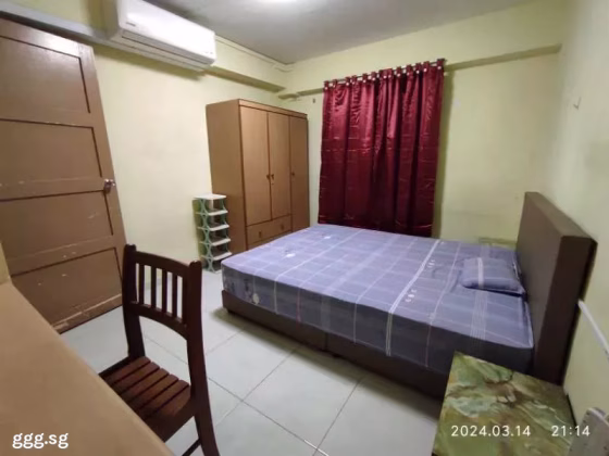 单间出租 • 金文泰 • 18 Telok Blangah Crescent • S$900 • 3房(2臥室) • 普通房 照片