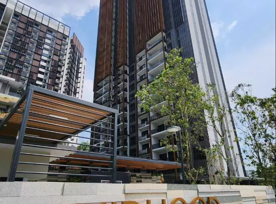 整套出租 • 武吉巴督 •  Midwood • S$3200 • 共管公寓 • 490ft² / 45m² 照片