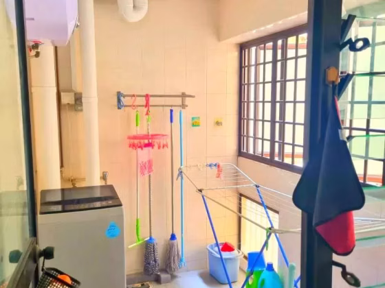 整套出租 • 西部集水区 • 721 Tampines Street 71 • S$3700 • 4房(3臥室) • 1200ft² / 111m² 照片