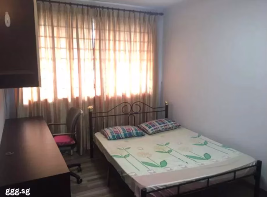 单间出租 • 西部集水区 • 162 Simei Road • S$1055 • 4房(3臥室) • 普通房 照片