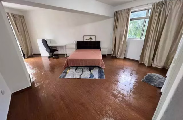 单间出租 • 巴耶利峇 •  Lakeside Tower • S$2000 • 住宅公寓 • 主人房
