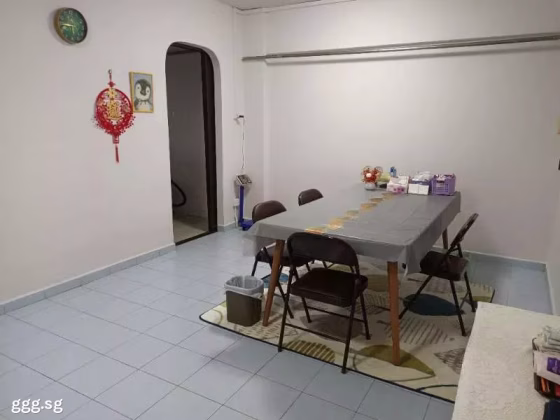 单间出租 • 梧槽 • 726 Yishun Street 71 • S$1100 • 4房(3臥室) • 普通房 照片