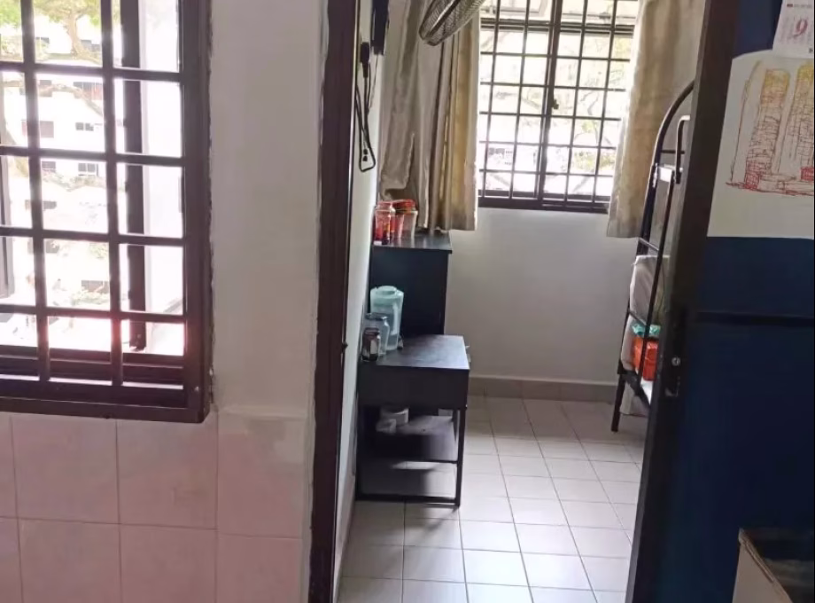 单间出租 • 欧南 • 20 Balam Road • S$1000 • 3房(2臥室) • 床位出租 照片