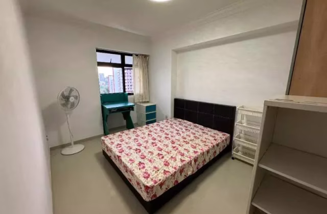 单间出租 • 金文泰 • 27A Jalan Membina • S$1500 • 4房(3臥室) • 普通房
