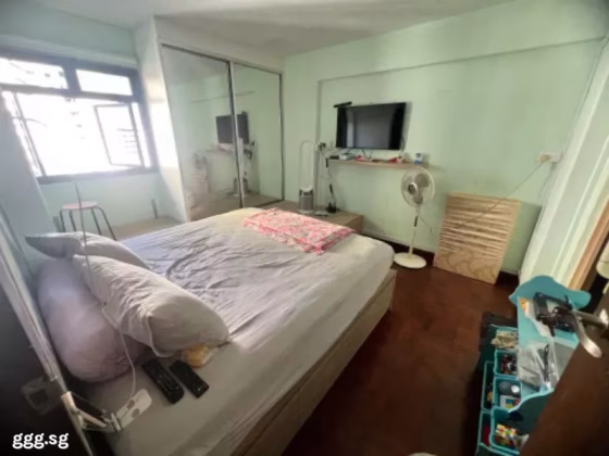单间出租 • 欧南 • 51 Sims Drive • S$1500 • 3房(2臥室) • 主人房 照片