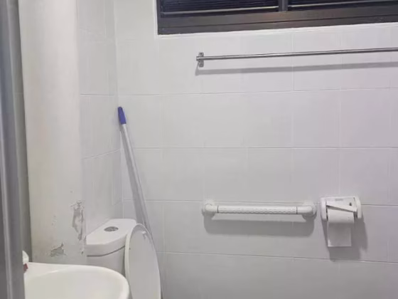 单间出租 • 武吉巴督 • 138 Bukit Batok West Avenue 6 • S$950 • 3房(2臥室) • 普通房 照片