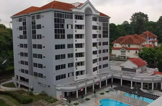 单间出租 • 诺维娜 •  Bukit Regency • S$500 • 共管公寓 • 床位出租