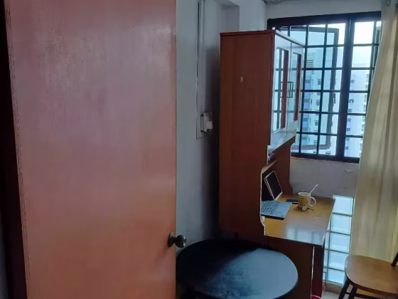 单间出租 • 林厝港 • 667D Jurong West Street 65 • S$700 • 3房(2臥室) • 佣人房 照片