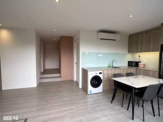 整套出租 • 南部群岛 •  Equity Heights • S$3750 • 共管公寓 • 580ft² / 53m² 照片