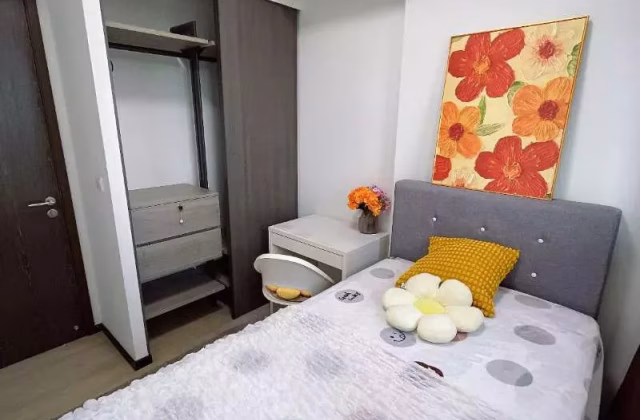 单间出租 • 武吉班让 •  Parc Riviera • S$1800 • 住宅公寓 • 普通房