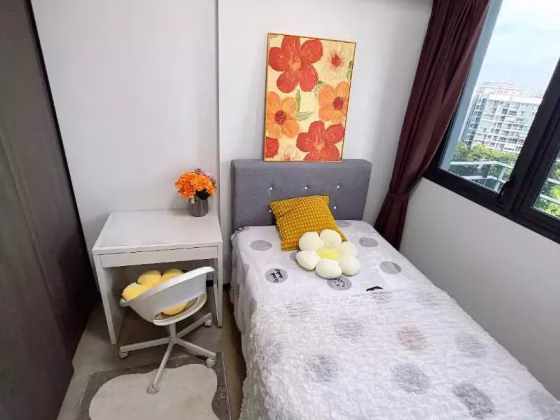 单间出租 • 武吉班让 •  Parc Riviera • S$1800 • 住宅公寓 • 普通房 照片
