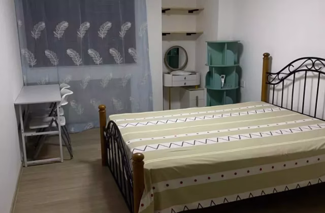 单间出租 • 林厝港 • 682B Jurong West Central 1 • S$1300 • 5房(4臥室) • 普通房