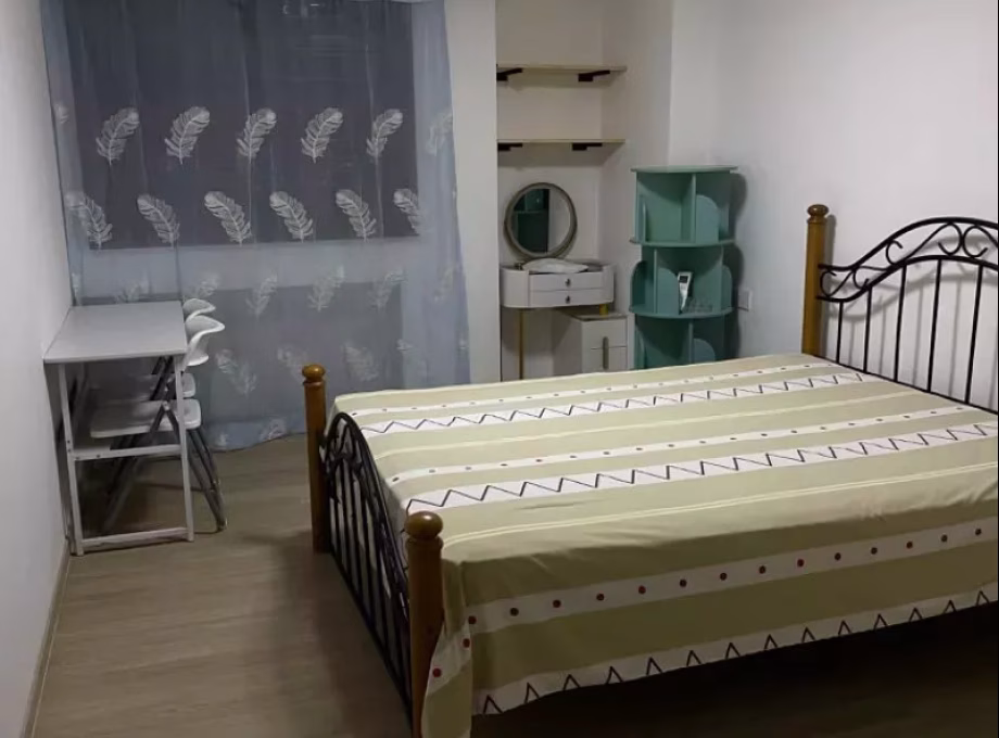 单间出租 • 林厝港 • 682B Jurong West Central 1 • S$1300 • 5房(4臥室) • 普通房 照片