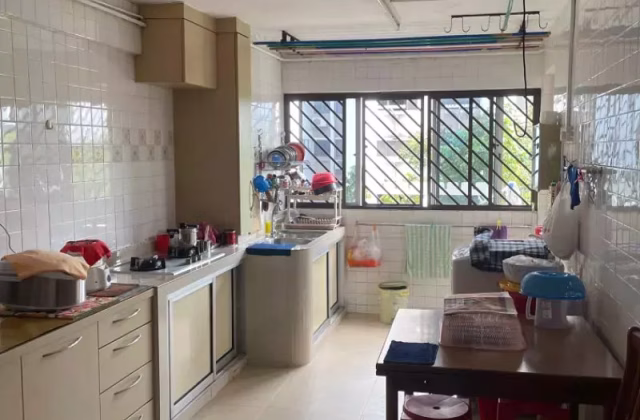 整套出租 • 乌节 • 536 Ang Mo Kio Avenue 10 • S$2700 • 3房(2臥室) • 731ft² / 67m²
