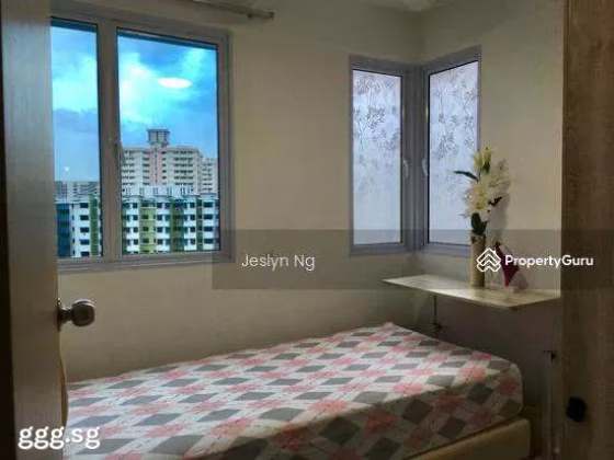整套出租 • 林厝港 • 208 Boon Lay Place • S$3500 • 3房(2臥室) •  照片