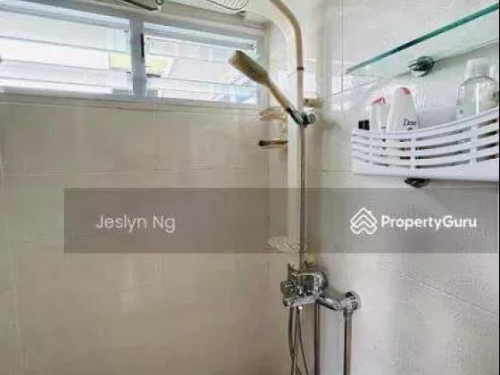 整套出租 • 林厝港 • 208 Boon Lay Place • S$3500 • 3房(2臥室) •  照片